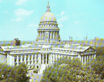 Vintage Wisconsin Stamped Post Card of the State Capital Building, Madison, Wisconsin