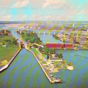Vintage Sault Ste. Marie International Bridge, Ontario, Canada, Unused Post Card