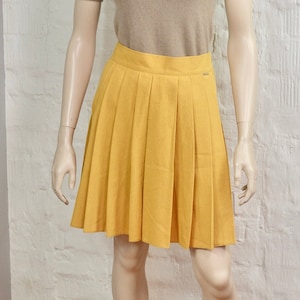 REGULAR MINI Skirt Pleated, Yellow skirt, Leinen material skirt, Size Medium.