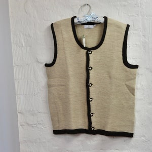 Wool Austrian vest Women&#39;s Loden traditional vest Folk Bavarian Tyrolean Oktoberfest Vest Beige knitted Dirndl vest Size XL