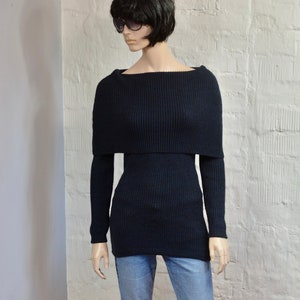Vintage 100% Wool Navy Women&#39;s sweater Knit Winter Sweater Knitted Pullover Size XS