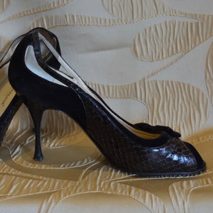 Genuine DOLCE & GABBANA snake leather spike pumps women shoes high heel shoes made in Italy circa 90&#39;s dark brown color size 37