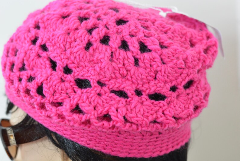 knitted beret. winter beret Handmade crochet Merino wool beret Fuksia winter hat