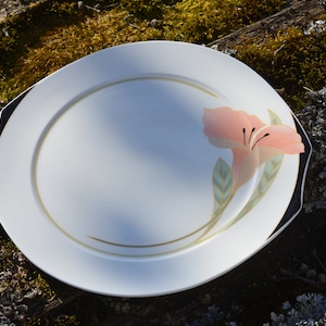 Dinner Plate - Villeroy & Boch Iris 26.5 x 26.5 cm  10 3/8&quot;