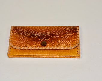 Vintage Leather Wallet: Latvian Coin Purse with Pressed Pattern