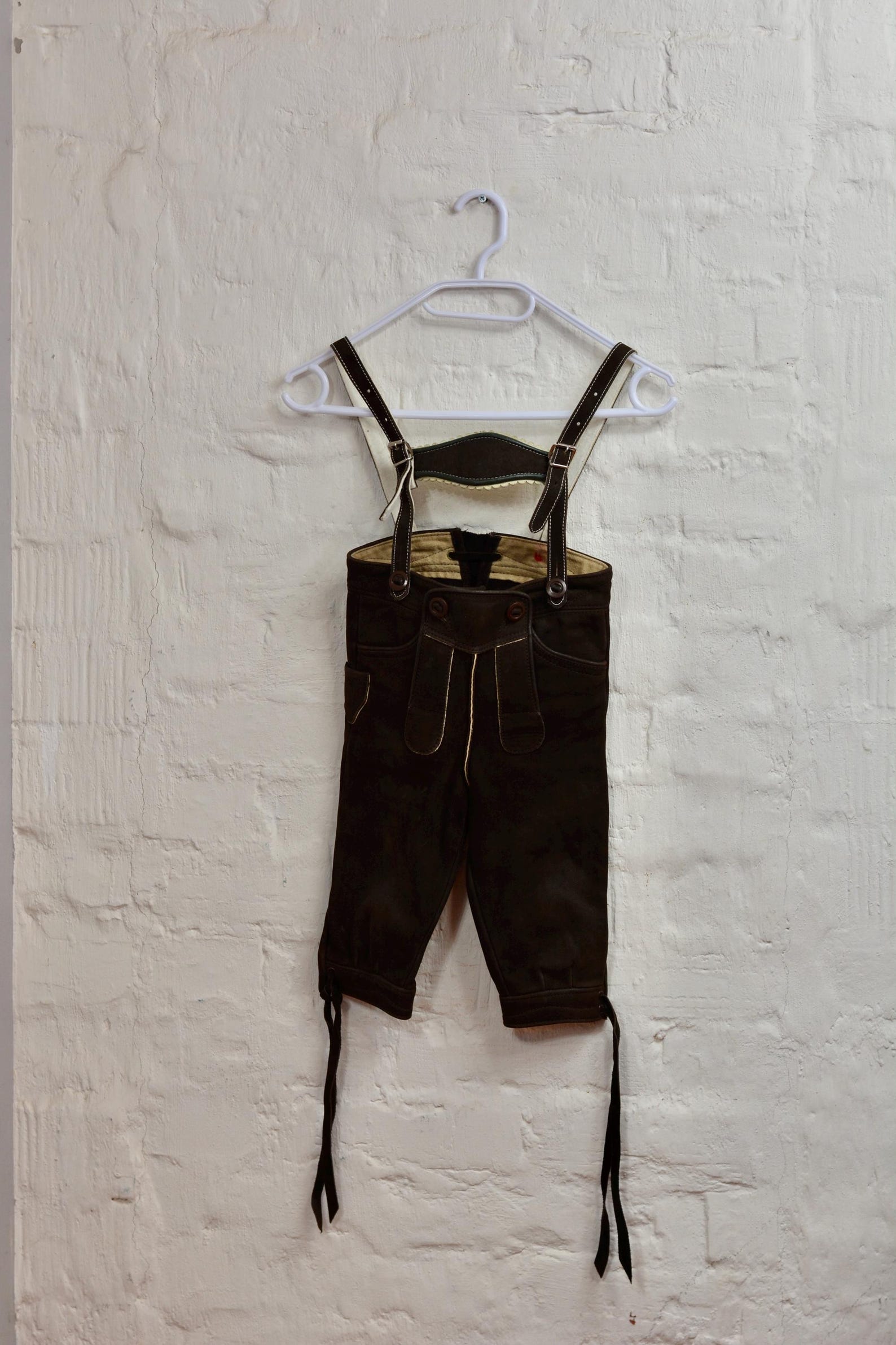 Child lederhosen, Oktoberfest, German lederhosen, vintage Wagner Lederhosen, Brown color.