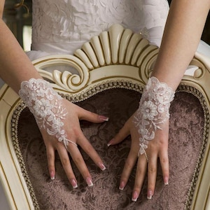 Gants de mariée, gants de mariage, dentelle, perles, paillettes, perles de verre, ivoire