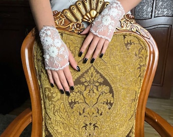 Brauthandschuhe Hochzeit  Handschuhe Spitze Perlen  Glasperlen   ivory