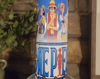 Vaso aislado de una pieza de 20 onzas con pajita de metal y limpiador
