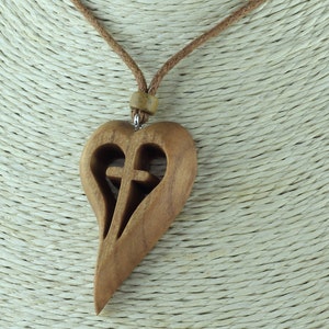 Heart Pendant , Wooden Heart Necklace , Heart Necklace , Hand Carved Pendant ,  Wood Necklace , Heart Jewelry
