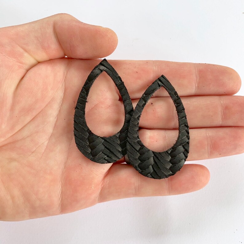 mule pumps pointed toe