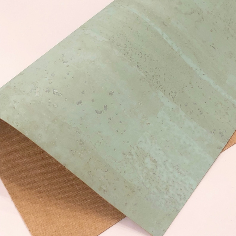 Purses SILVER CAIMAN Alligator skin print fabric 12x12 sheet for DIY Jewelry Hair Bows Leather Alternative All Natural Cork Earrings