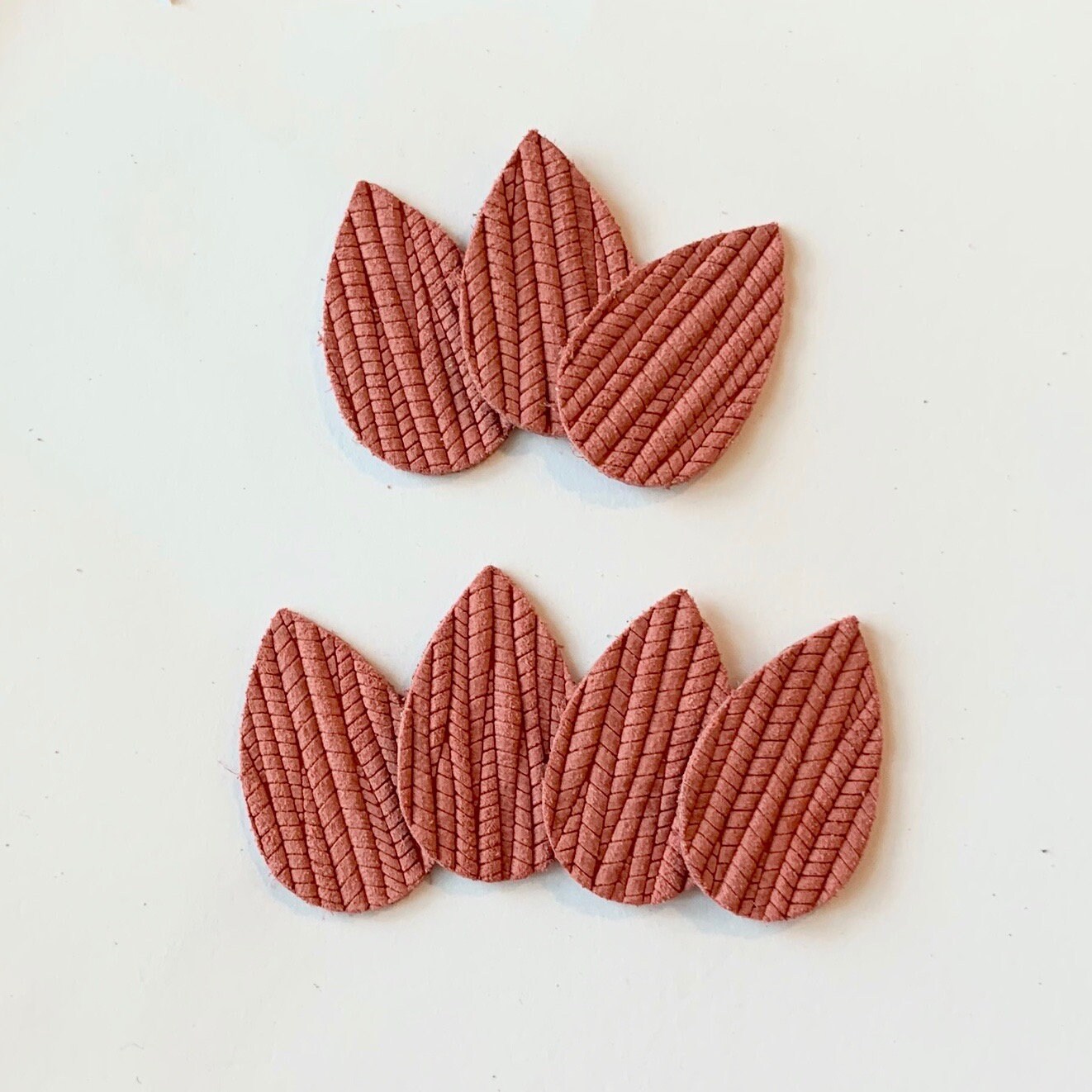 新登場！スイカピンクの小さなヤシの葉のレザーティアドロップ