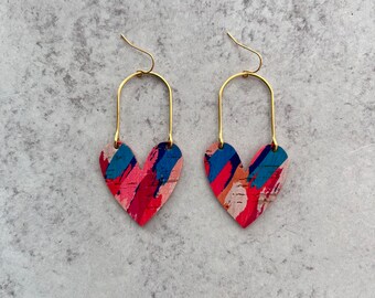 Orecchini a goccia in pelle alla moda con cuore e fiore per