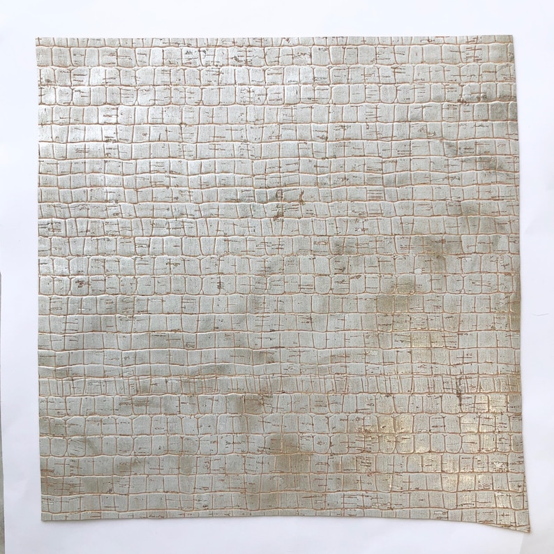 Purses SILVER CAIMAN Alligator skin print fabric 12x12 sheet for DIY Jewelry Hair Bows Leather Alternative All Natural Cork Earrings