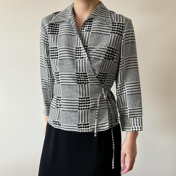 vintage silk blouse silk shirt silk top black white sequin beaded minimalist style tie waist wrap surplice top hounds tooth size S/M