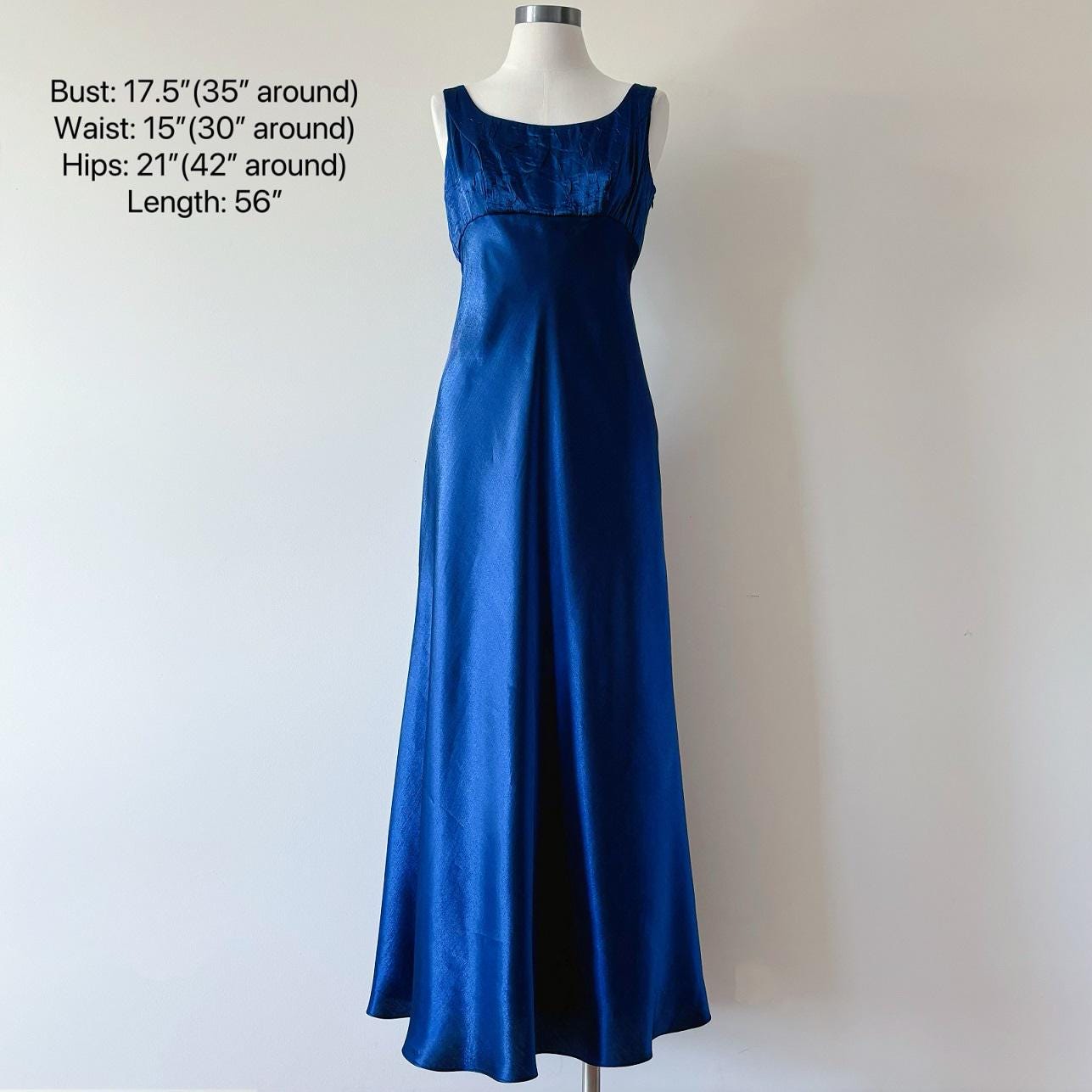 90s cocktail dresses 32 Fabulous '90s Catwalk Dresses You Wish You Were Wearing This Party Season