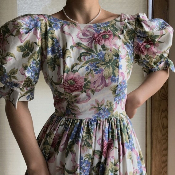 Vintage Floral Dress Open Back Puff Sleeve Tea Dress Sun Dress  