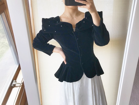 vintage velvet top velvet blazer black velvet pear