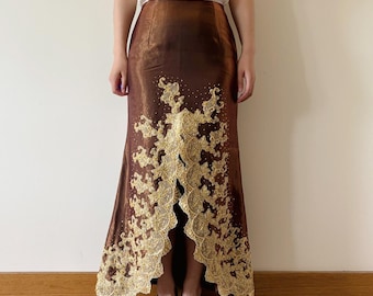 Falda vintage estilo sirena, estilo oriental tailandés, bordada con cuentas, floral, dorada, satinada, metálica, maxi falda hecha a mano, talla S