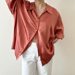 vintage silk blouse silk shirt button down satin silk charmeuse metallic minimalist capsule wardrobe plus size coral 90s style size XL