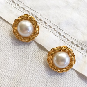 vintage earrings golden earrings statement earrings faux pearl golden chain studs