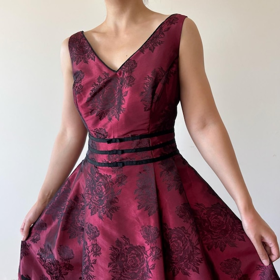 Vintage Dress Midi Dress Red Black Floral Date Night Cocktail Party Formal Event a Line Dress Full Dress V Neck Sleeveless 90s Retro Style - Etsy Vintage Dress Midi Dress Red Black Floral Date Night Cocktail Party Formal Event a Line Dress Full Dress V Neck Sleeveless 90s Retro Style - Etsy