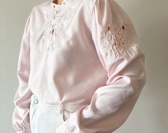 vintage blouse silky blouse embroidered floral minimalist secretary blouse pink blush button down vintage shirt 80s vintage style size L