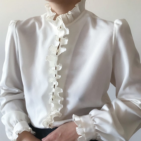 Chemisier vintage chemisier jabot chemisier en dentelle a volants chemise blanche boutonnage transparent garde robe capsule de style retro des annees 60 Made in USA taille S M Etsy France