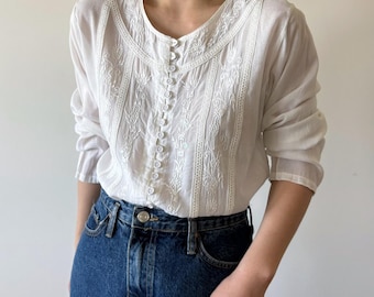 vintage blouse vintage shirt white vintage top embroidered floral sequin beaded retro vintage style minimalist 90s size M