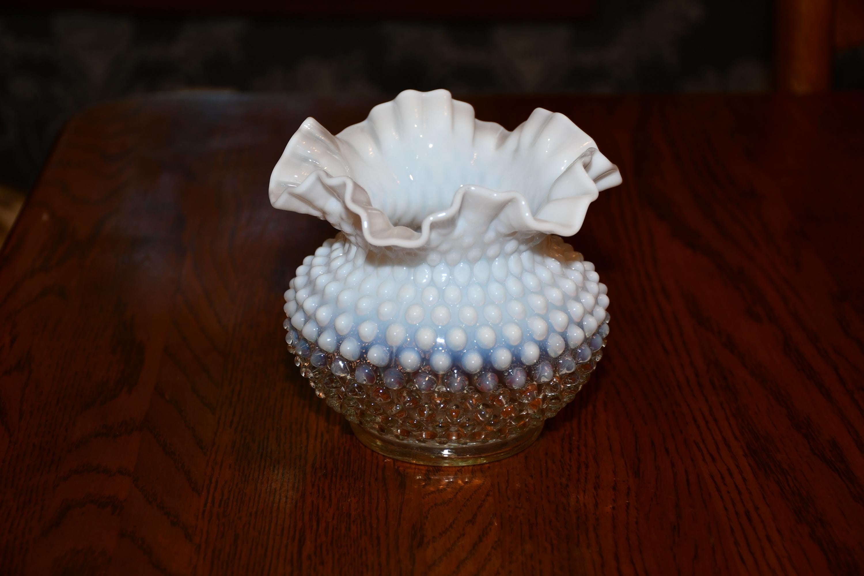 フェントン ホブネイル フレンチ オパールセント フリル エッジ 花瓶