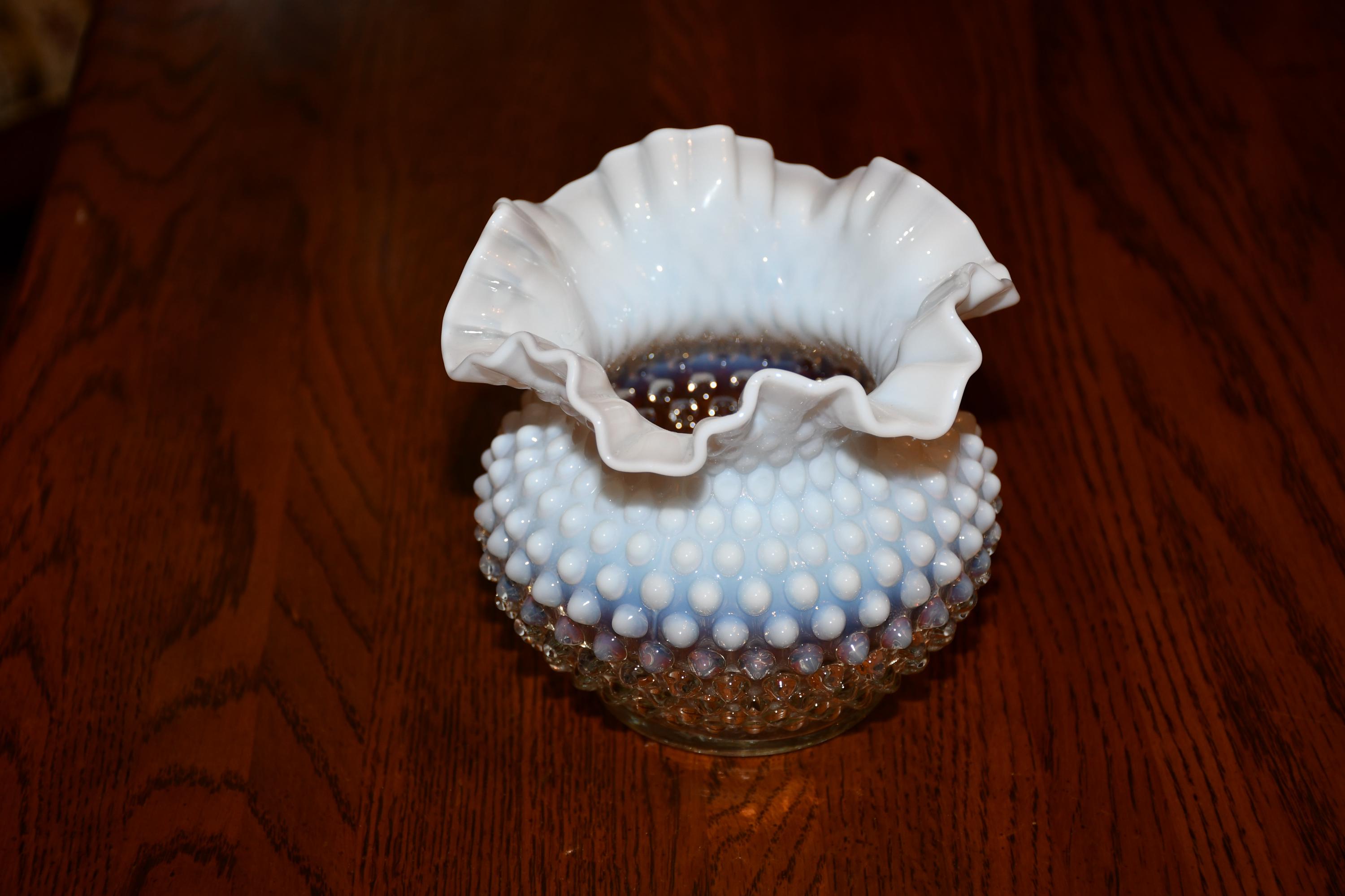 フェントン ホブネイル フレンチ オパールセント フリル エッジ 花瓶