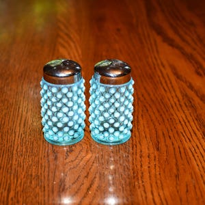 Vintage Fenton Glass Blue Opalescent Hobnail Salt & Pepper Shakers