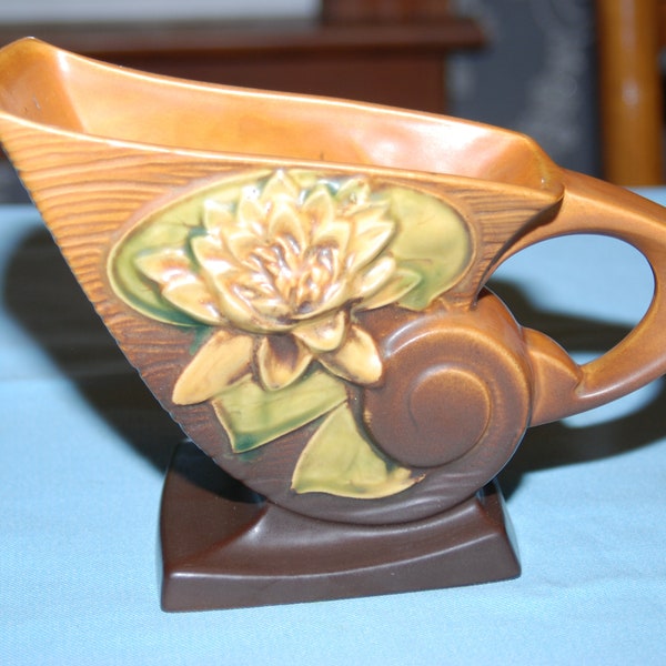 Roseville Pottery Brown Water Lily Pitcher 176-6