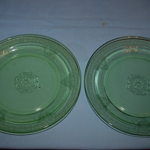 Set of 2 Vintage Green Depression Glass Uranium Patterned Dinner Plates