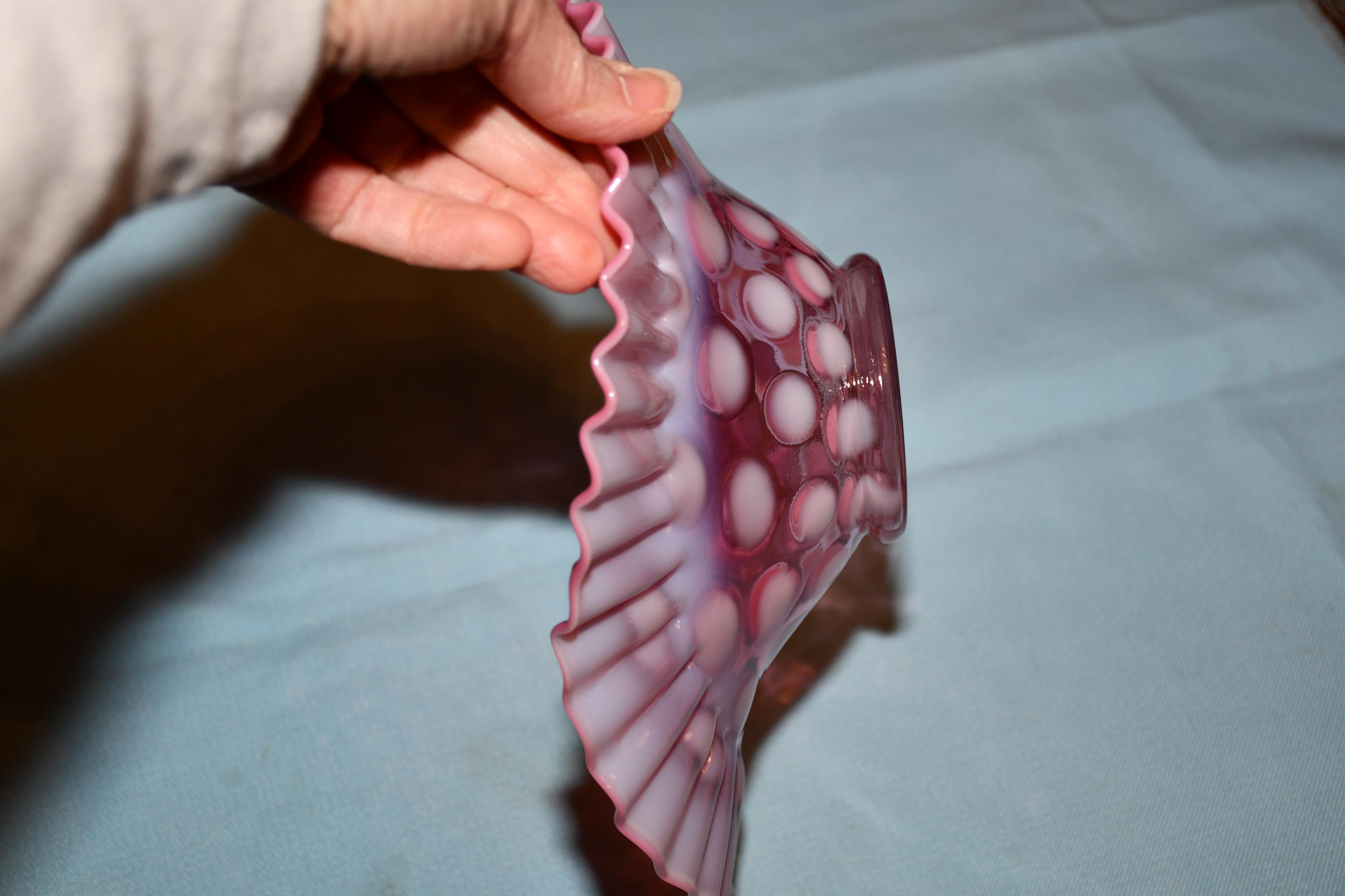 フェントン　コインドット　クランベリーフリルボウル　お値下げ中 フェントン コインドット クランベリーフリルボウル お値下げ中