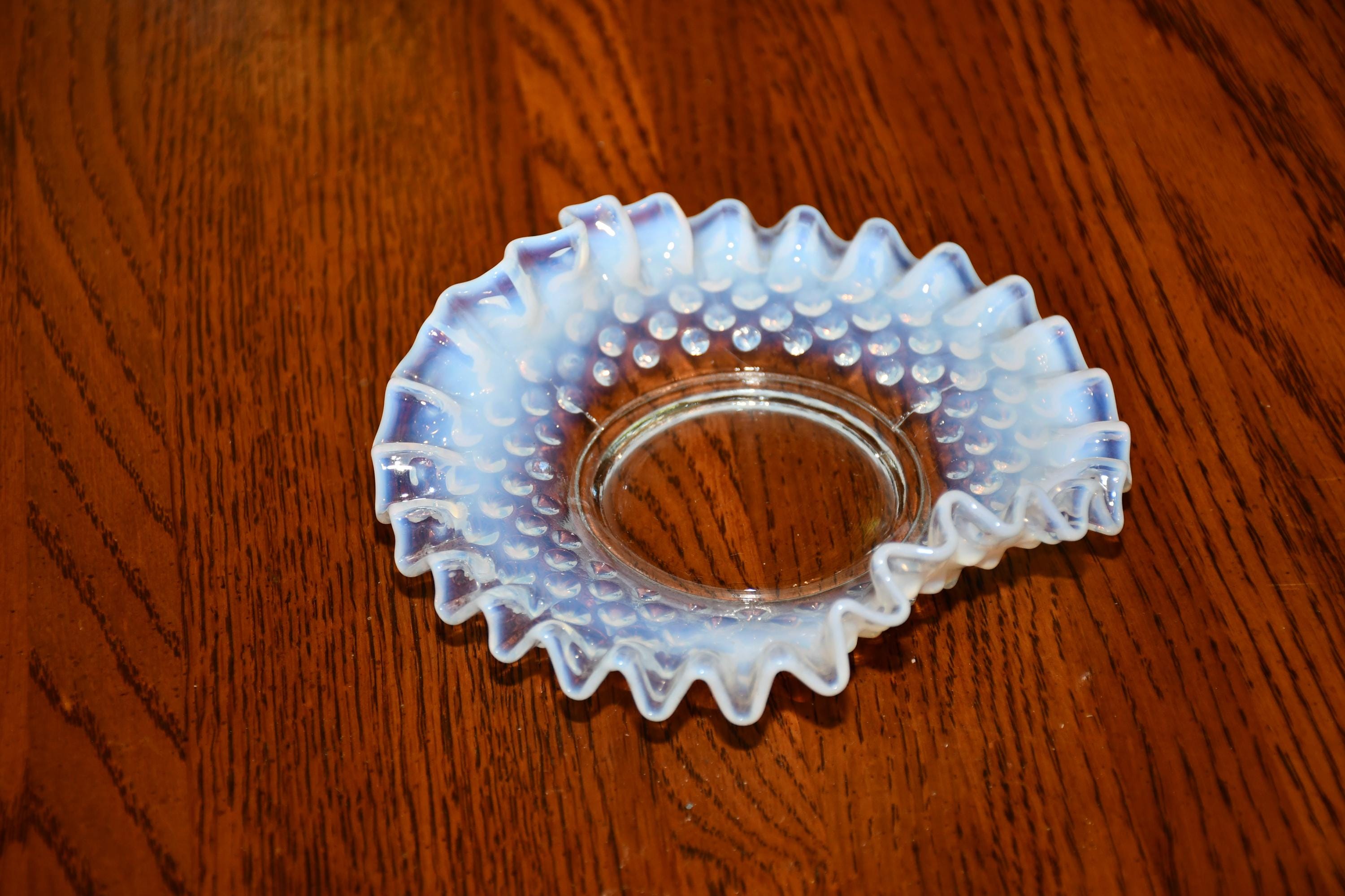 ヴィンテージ フェントン ホブネイル フレンチ オパールセント フリル