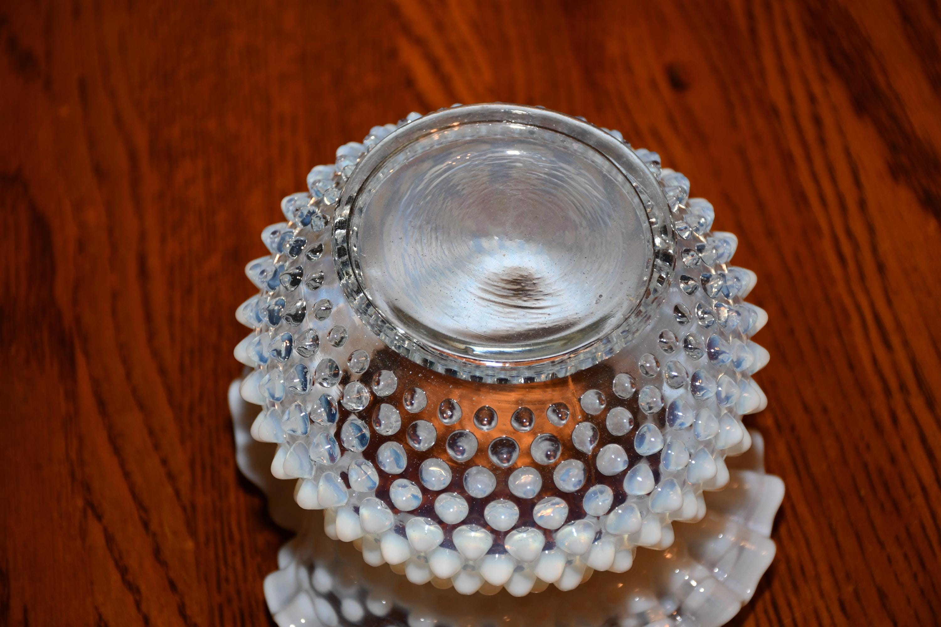 ヴィンテージ フェントン フレンチ オパールセント ホブネイル フリル