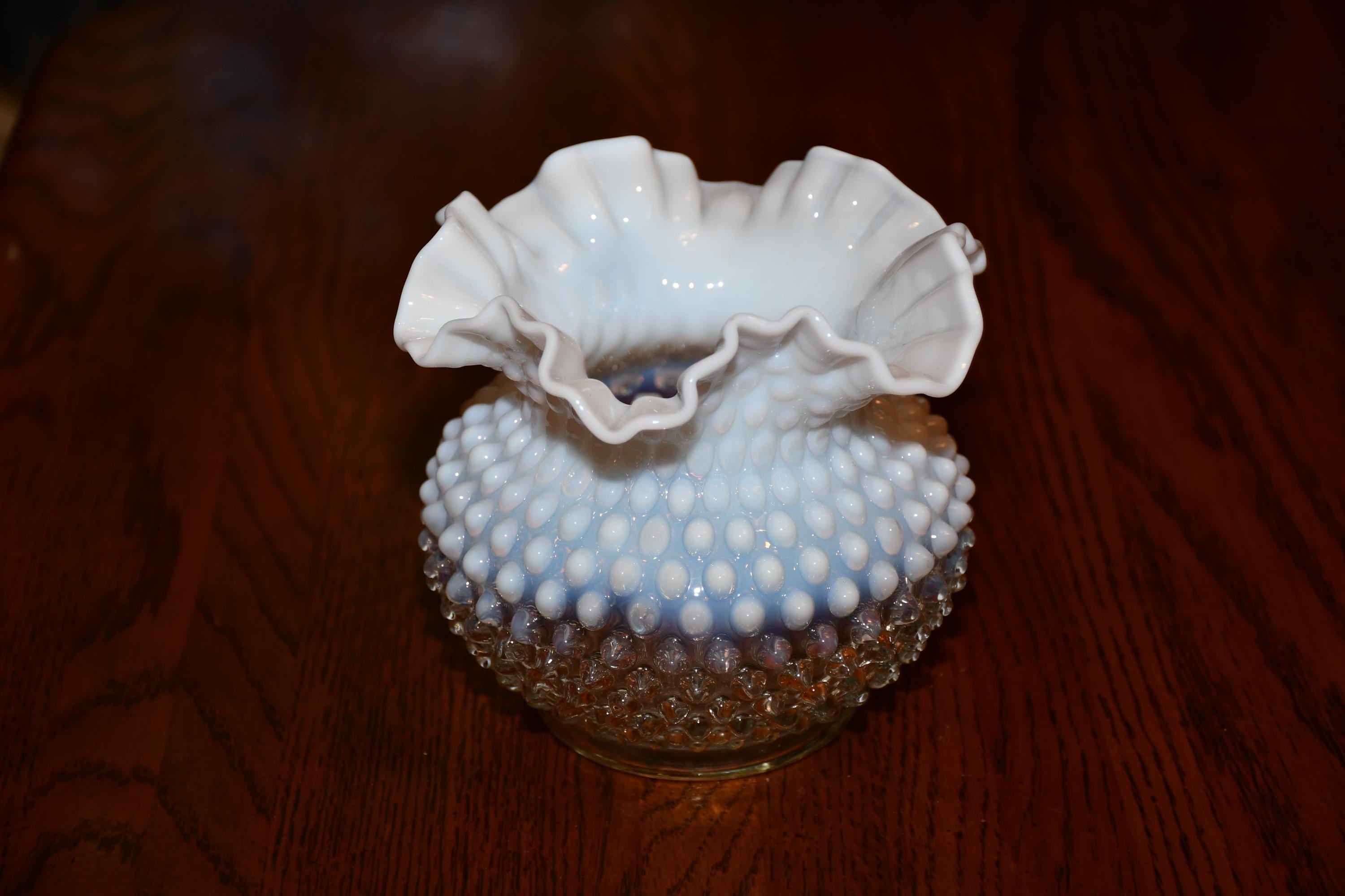 フェントン ホブネイル フレンチ オパールセント フリル エッジ 花瓶