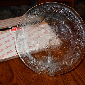 Vintage Princess House Fantasia Exclusive Holiday Christmas Frosted 13 &quot;platter #075
