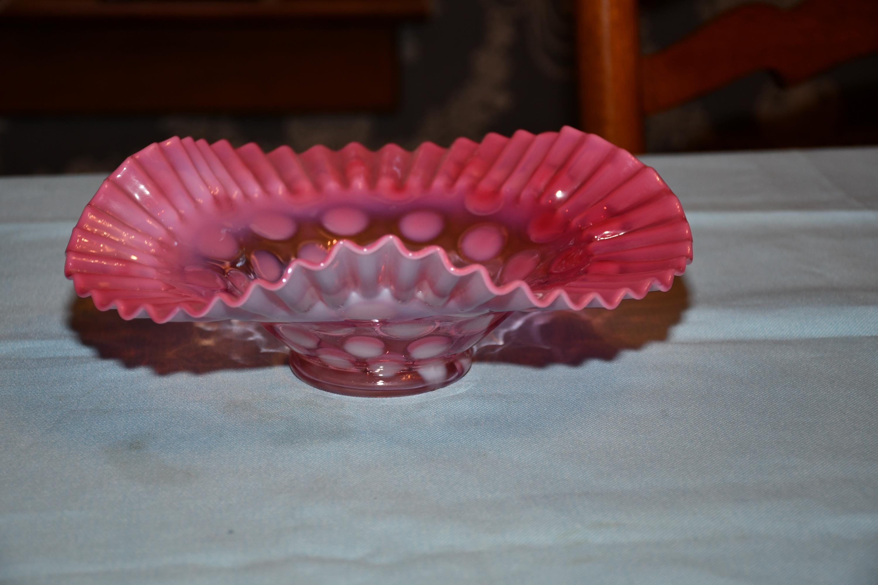 フェントン クランベリー オパールセント コイン ドット ボウル