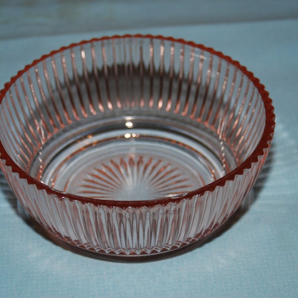 Anchor Hocking Queen Mary Pink Depression Ribbed Sunburst Bowl
