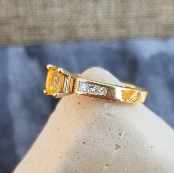 Vintage Genuine Yellow Sapphire Engagement Ring 1… - image 3