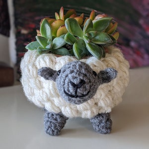 PATTERN ONLY Small Sheep Planter image 3