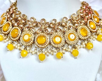 Gele en gouden sieradenset voor Indiase bruiloft | Oorbellen Indiase sieraden | Indiase sieraden | Punjabi-sieraden | Punjabi-jutti | Schaapskooi