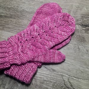 KNITTING PATTERN - Rose Thistle Mittens, DIY Knit Womens Mittens with Cable and Eyelet Detail, Knitting How To Tutorial, Hand Knit Mittens