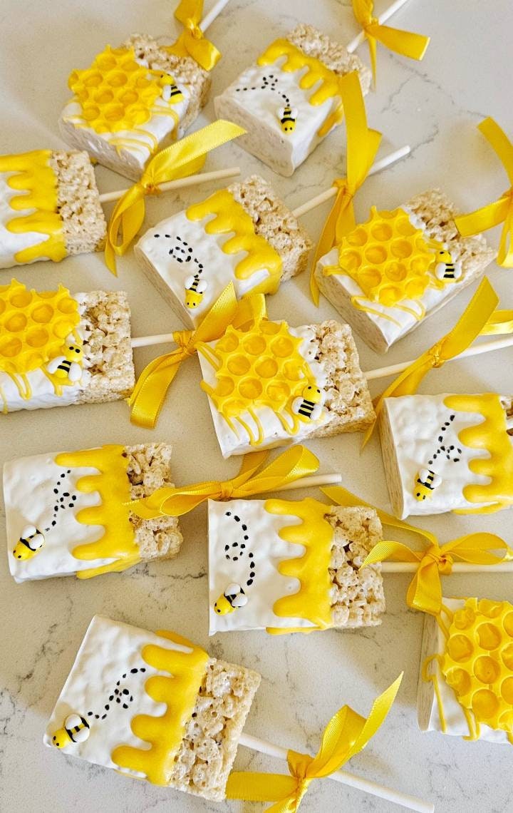 Winnie the Pooh Honey Bee Rice Crispy Treats please Read Full
