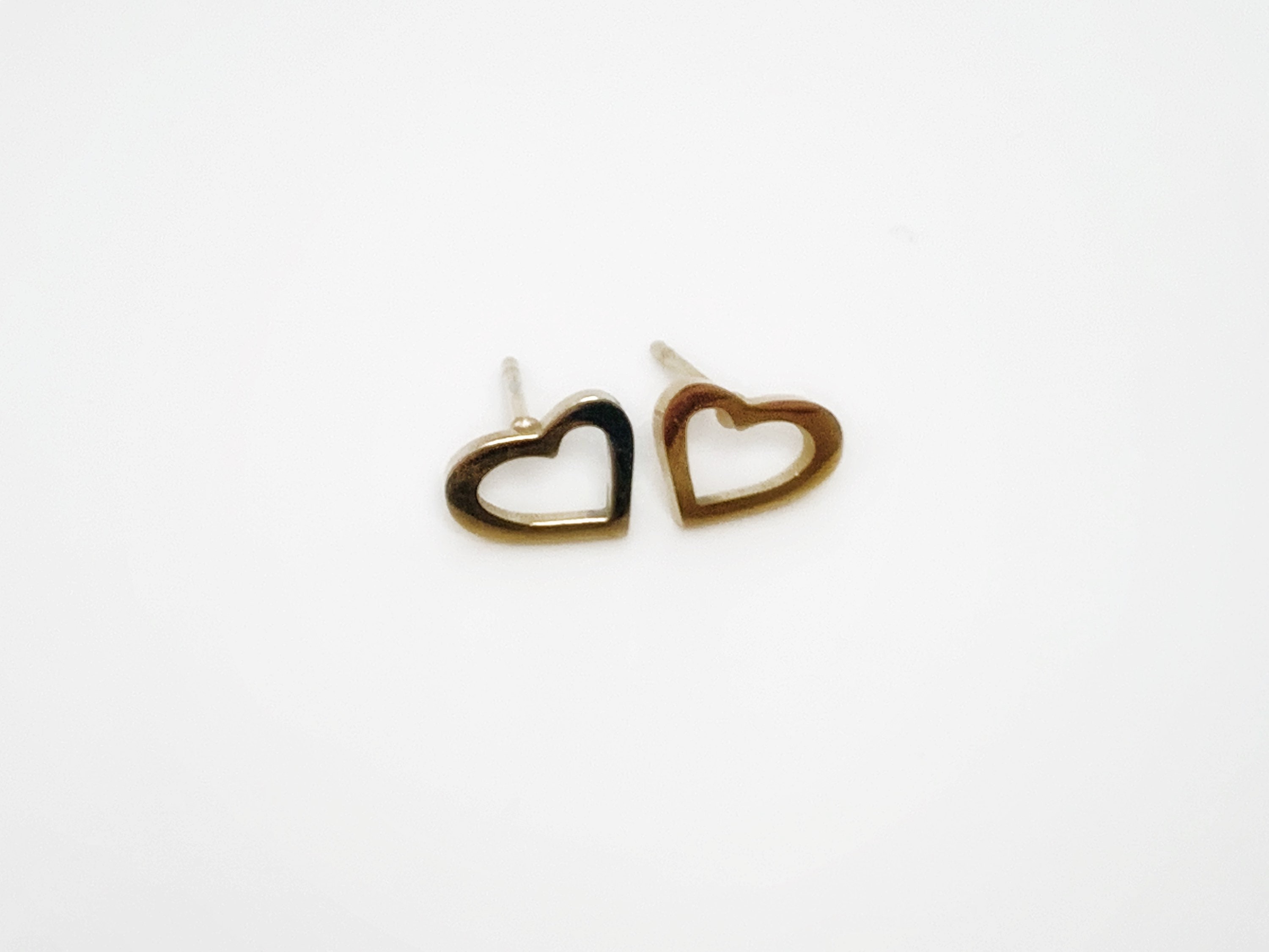 ◇Hei◇ alice heart earring [正規品/関税込] Heart Earrings; Heart Stud Earrings; Heart Jewelry; Earrings