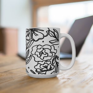 Black & white floral Mug 15oz
