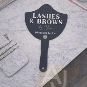 Gepersonaliseerde wimper- en wenkbrauwartiest Social Media Face Prop | Salondecoratie